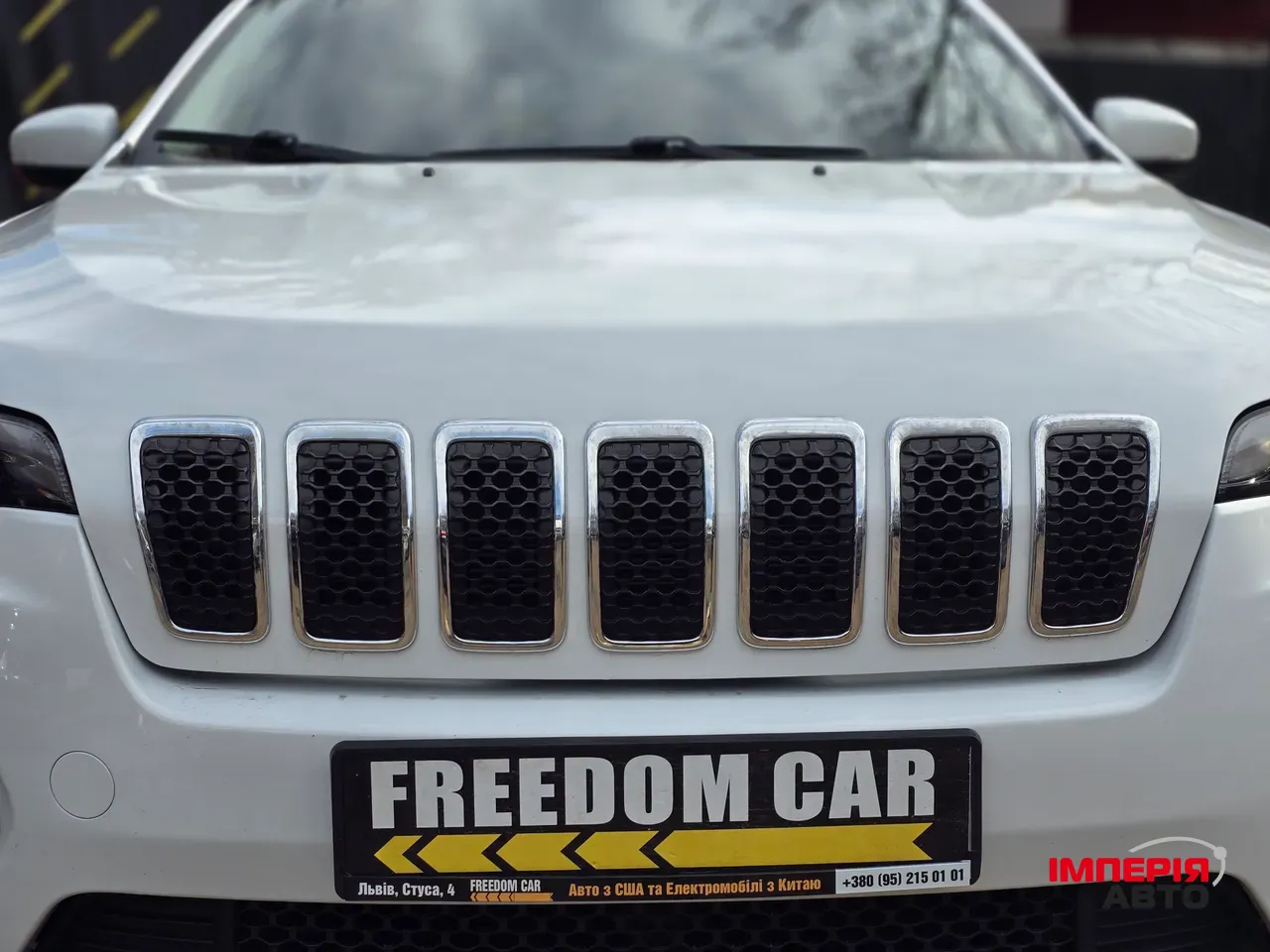 Jeep Cherokee - фото 4