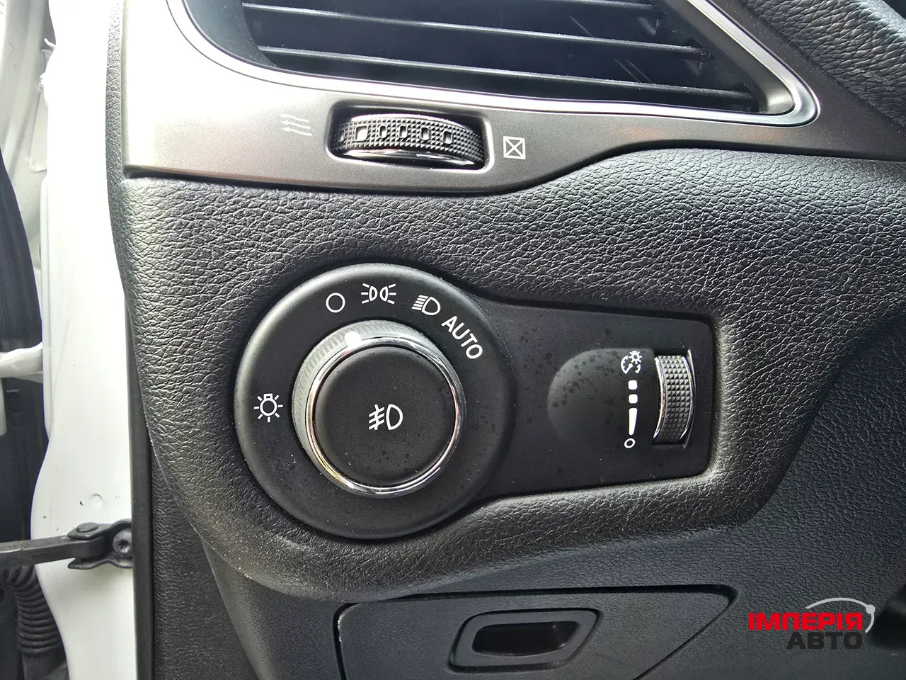 Jeep Cherokee - фото 30