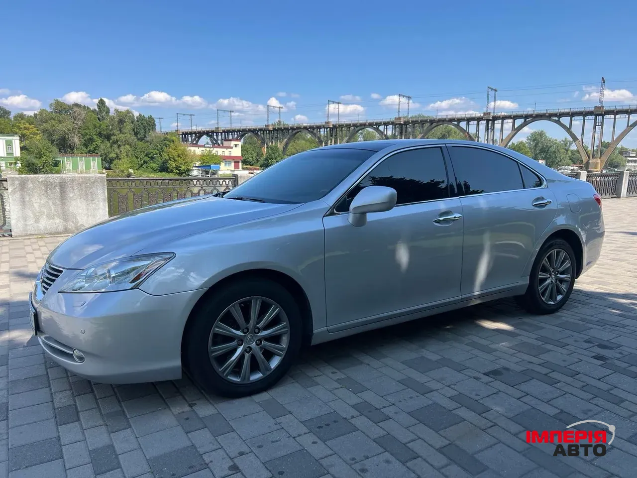 Lexus ES - фото 4