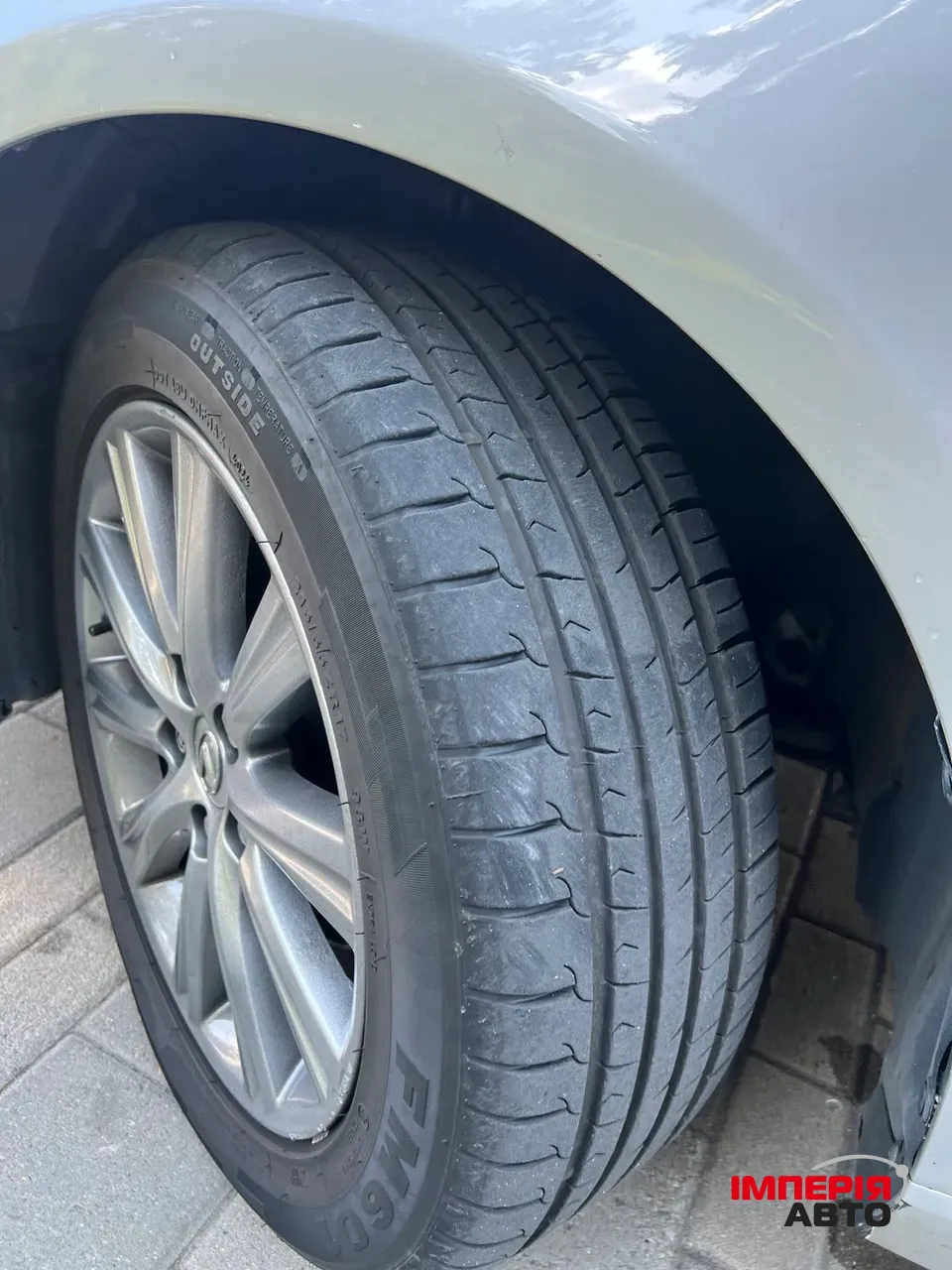 Lexus ES - фото 8