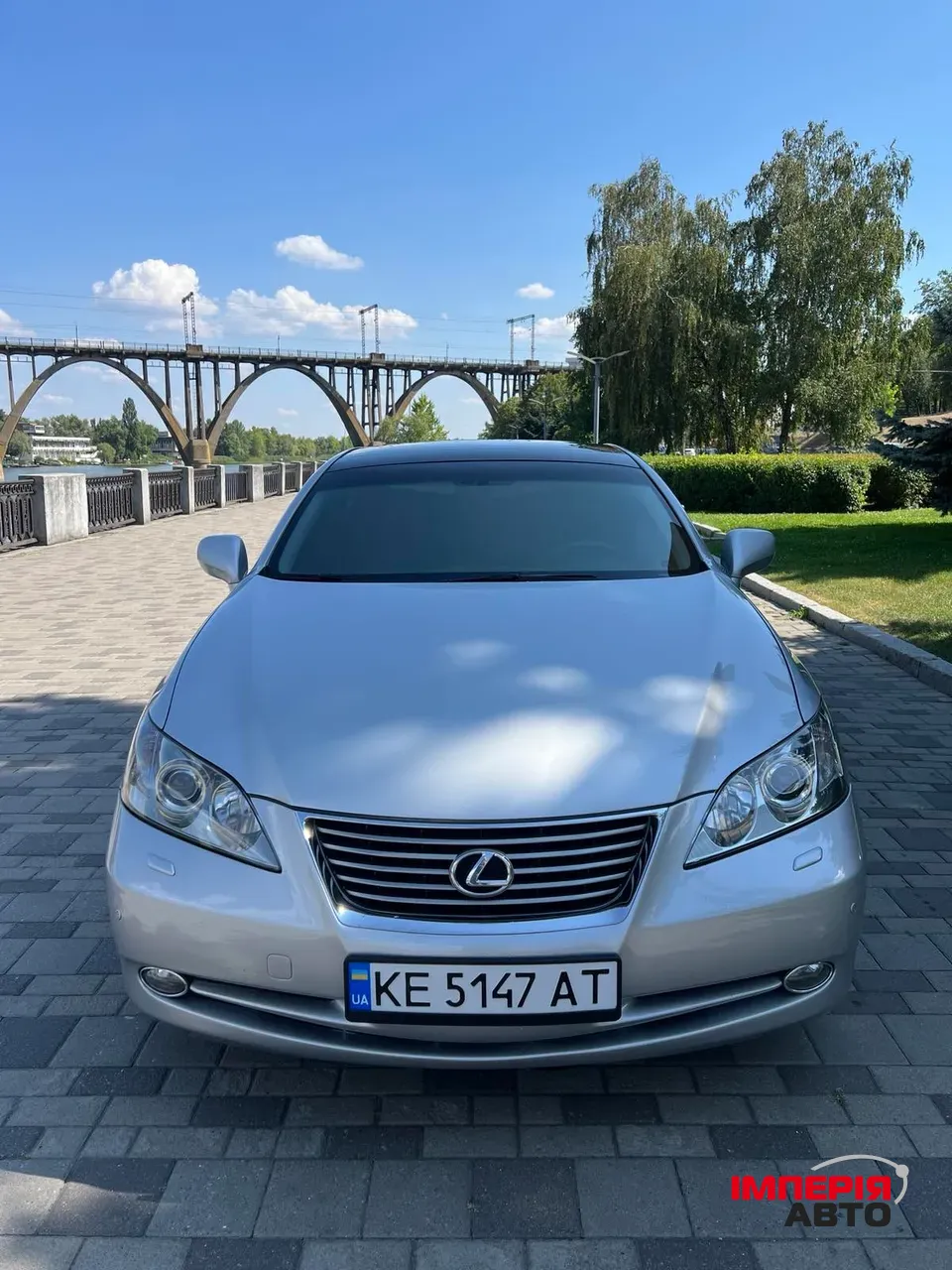 Lexus ES - фото 11