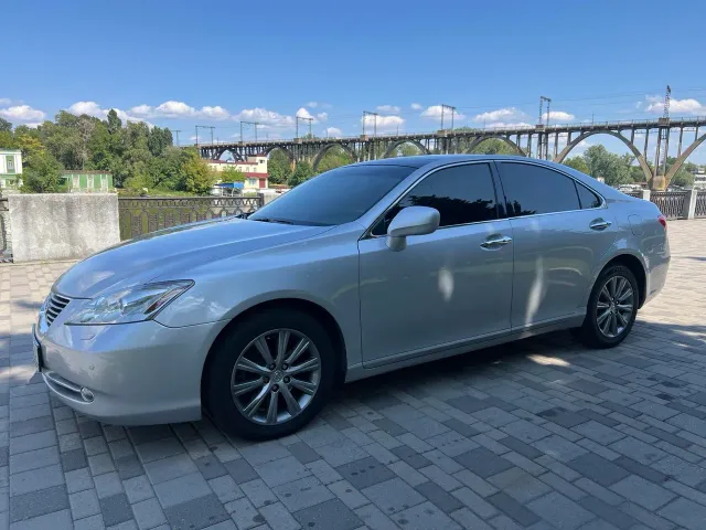Lexus ES - фото 4