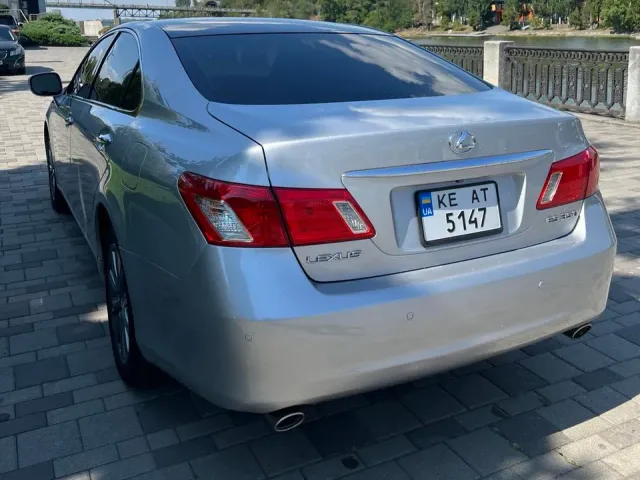 Lexus ES - фото 3