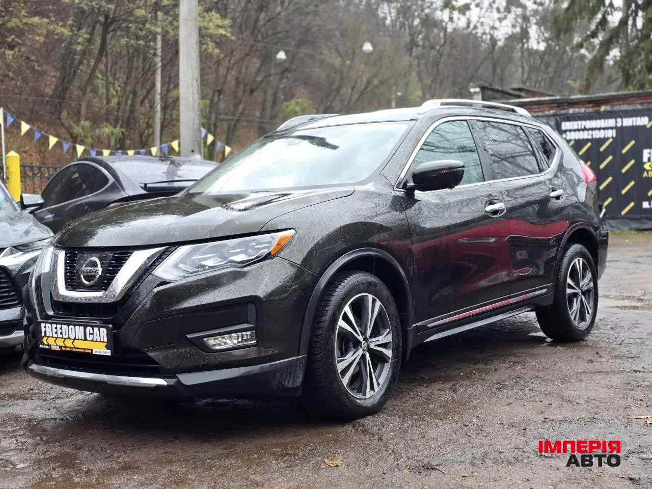 Nissan Rogue - фото 1