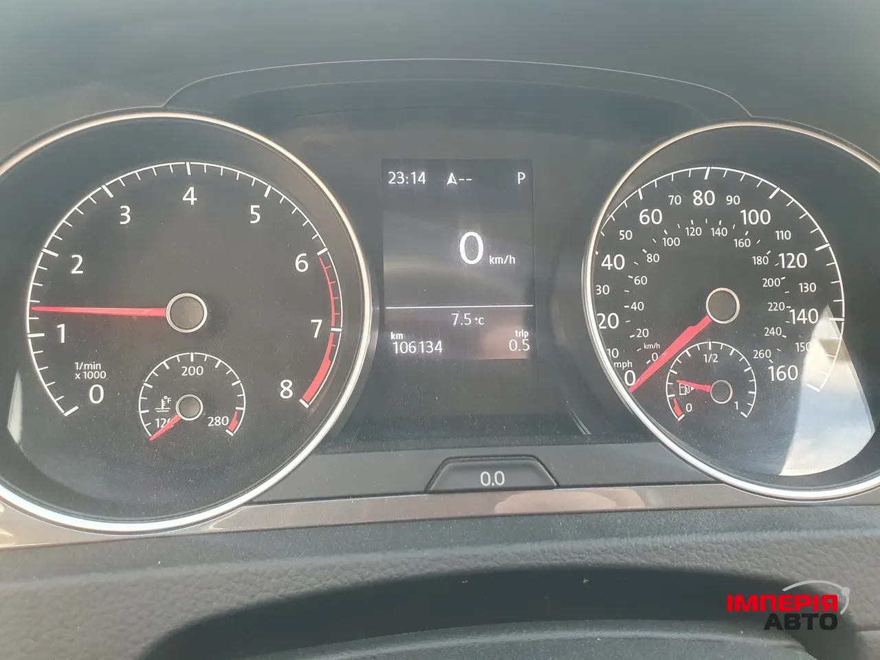 Volkswagen Golf - фото 20