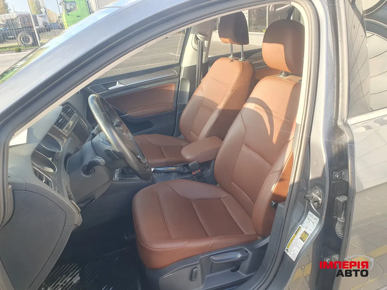 Volkswagen Golf - фото 13