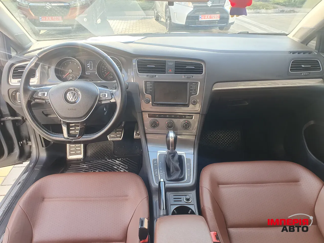 Volkswagen Golf - фото 17