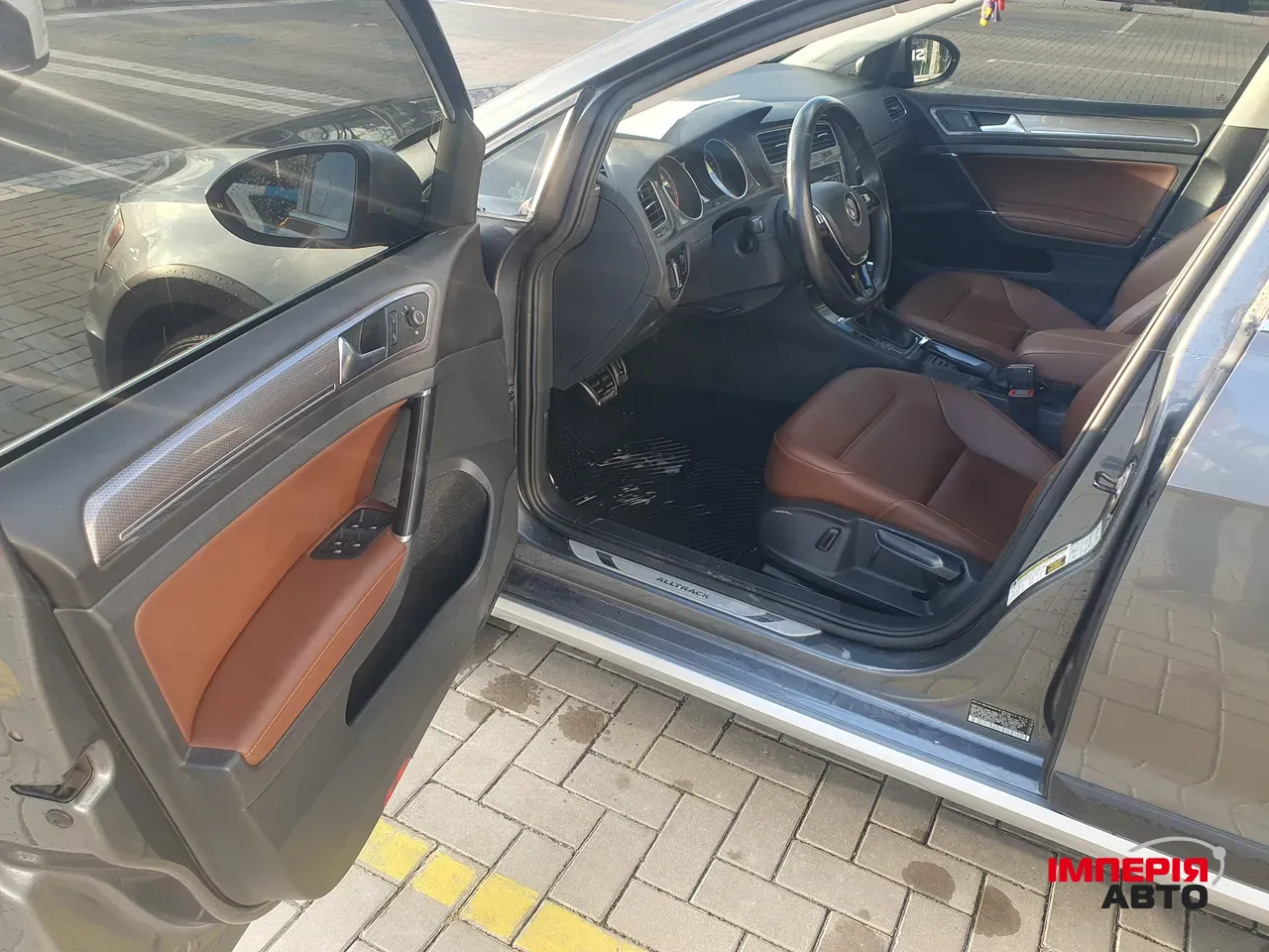 Volkswagen Golf - фото 11