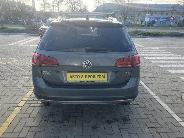 Volkswagen Golf - фото 5