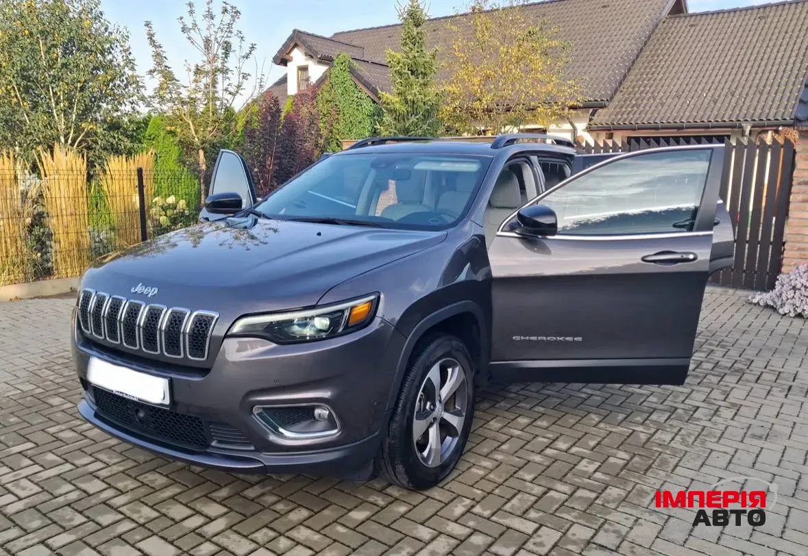 Jeep Cherokee - фото 5