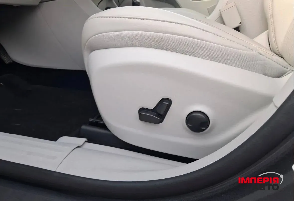 Jeep Cherokee - фото 12