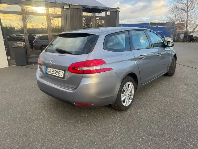 Peugeot 308 - фото 4
