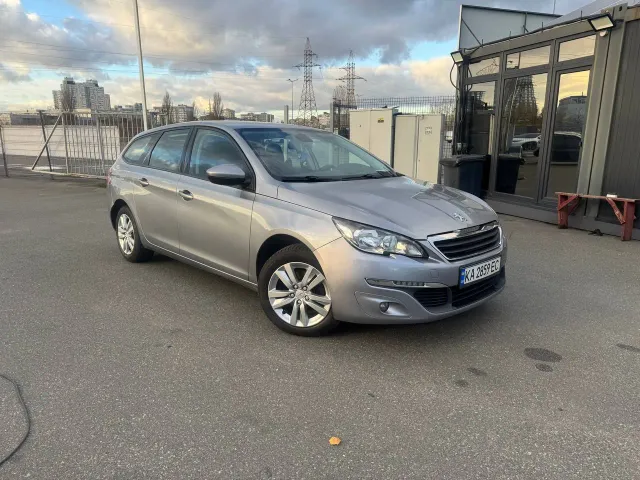 Peugeot 308 - фото 2