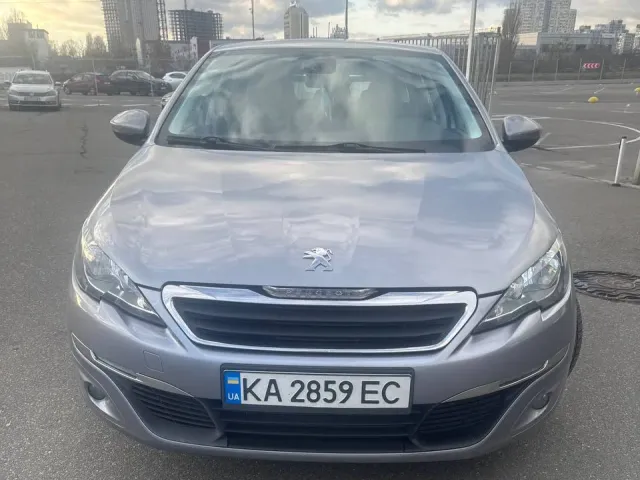 Peugeot 308 - фото 1
