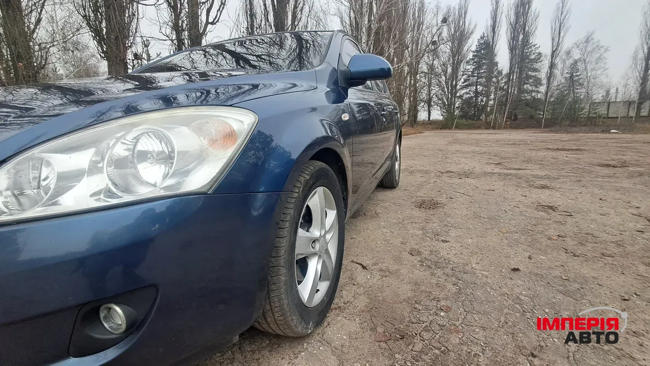 Kia Ceed - фото 7