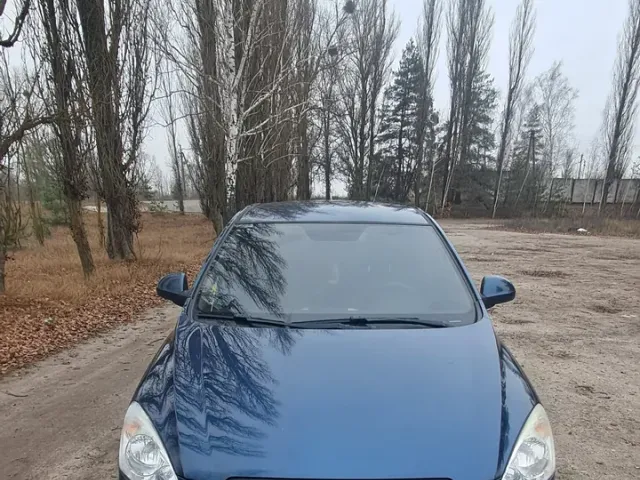 Kia Ceed - фото 1