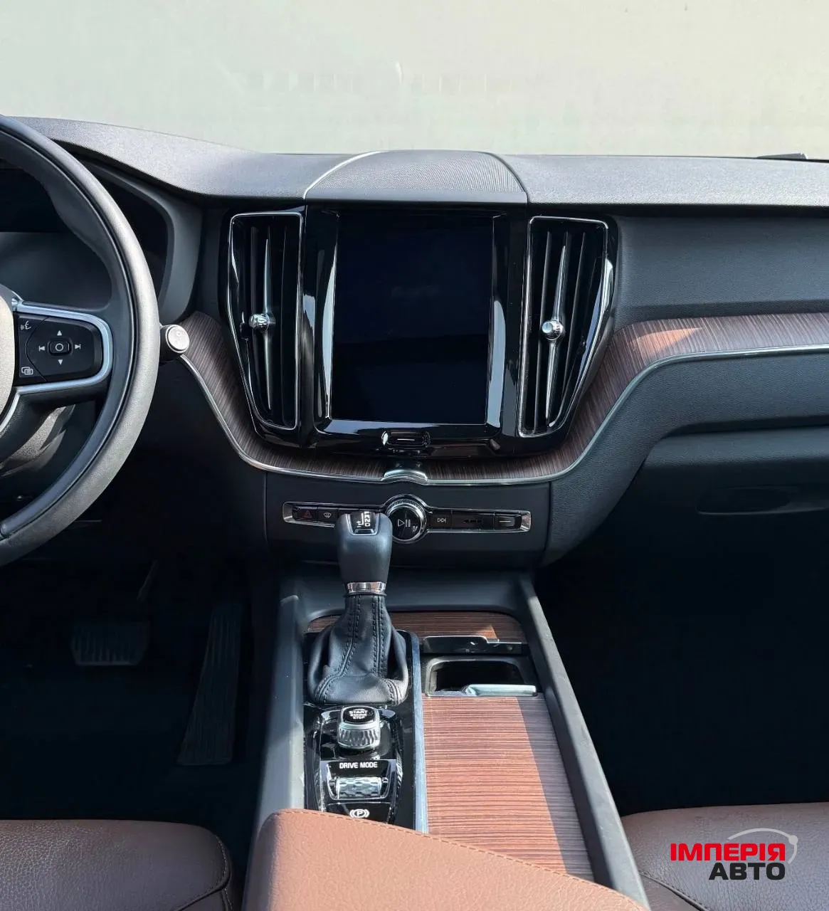 Volvo XC60 - фото 7