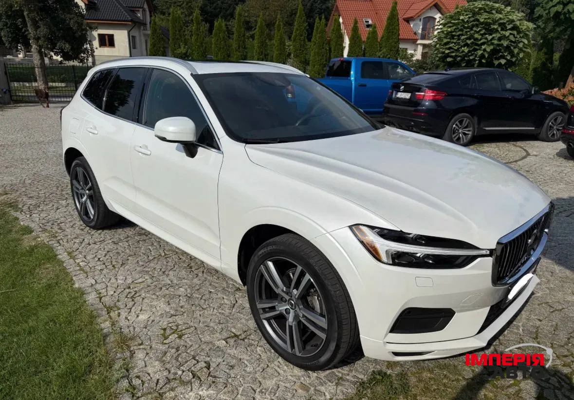 Volvo XC60 - фото 2
