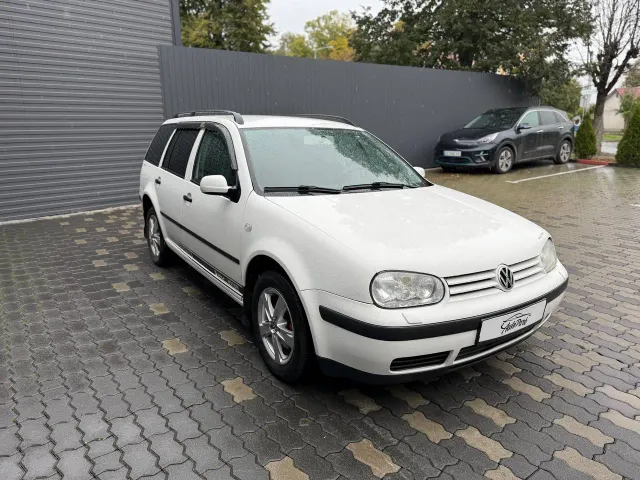 Volkswagen Golf - фото 3