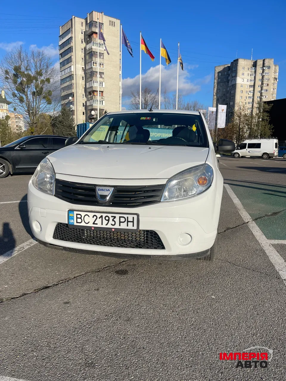 Dacia Sandero - фото 1