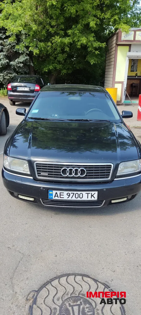 Audi A8 - фото 6