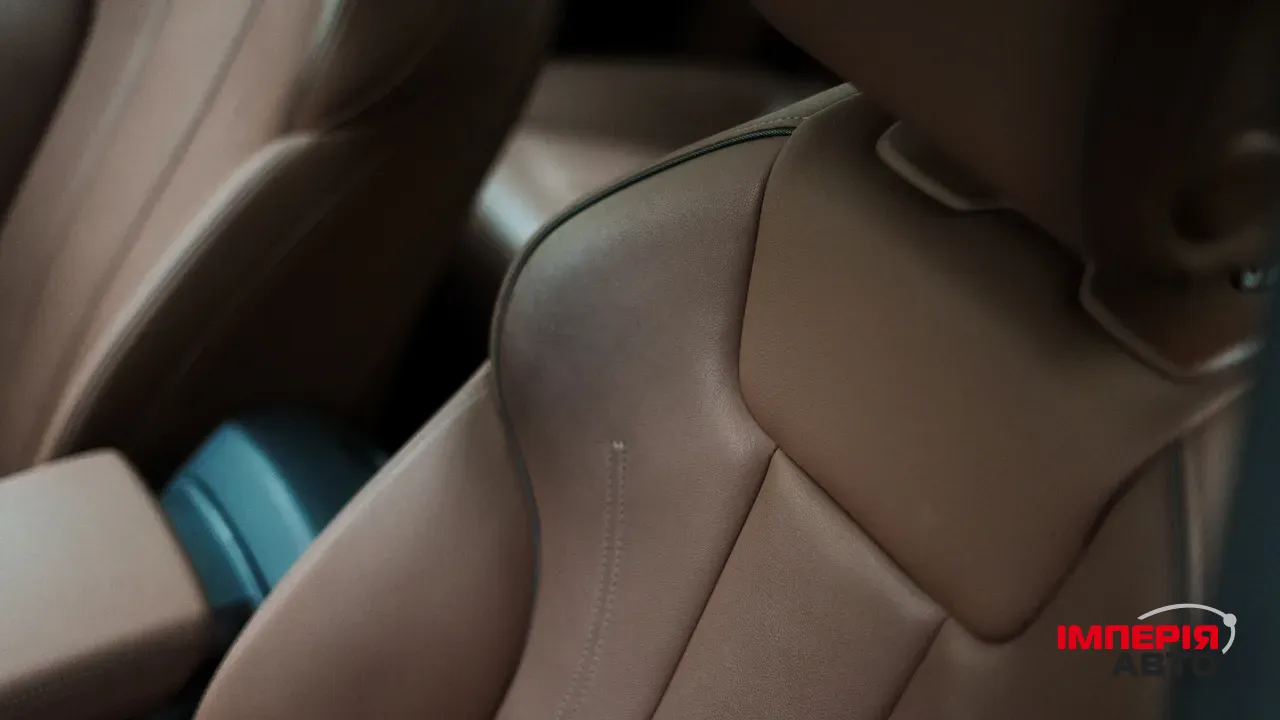 Audi A4 - фото 19