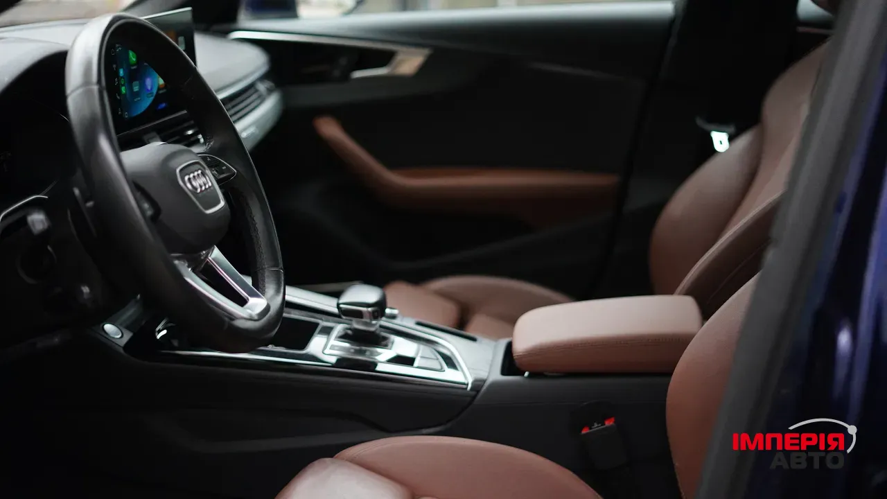 Audi A4 - фото 18