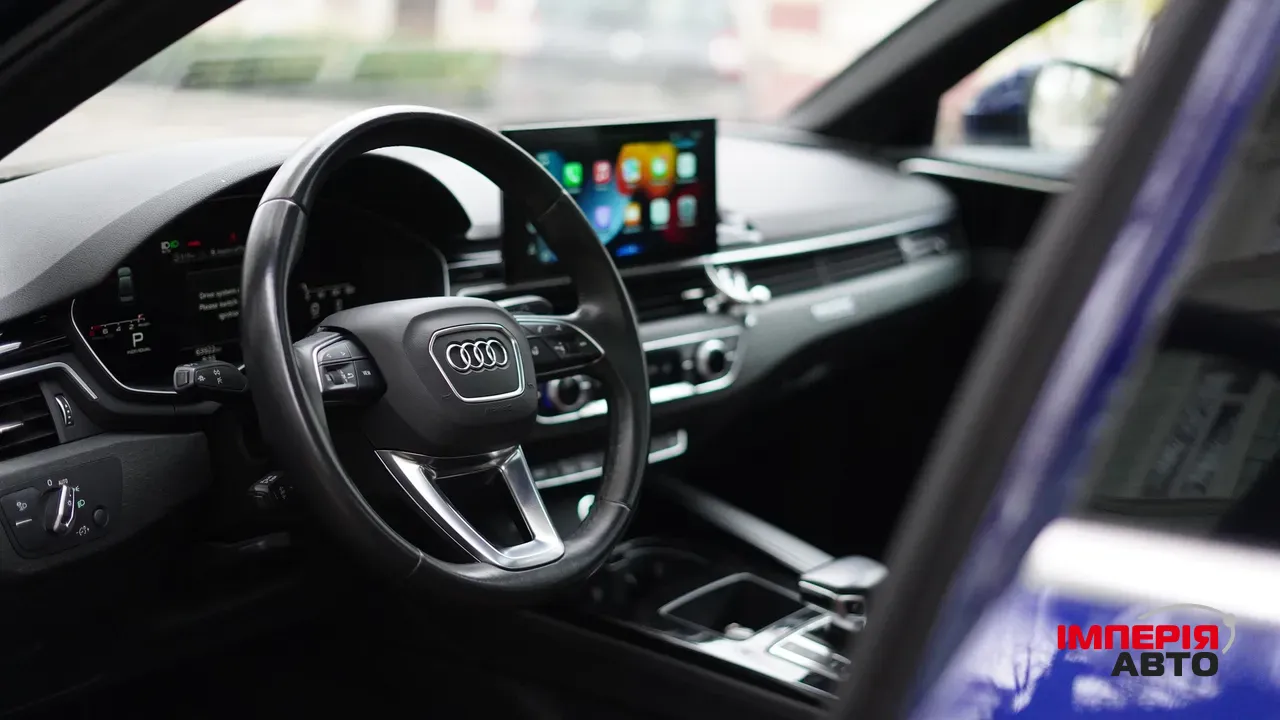 Audi A4 - фото 9