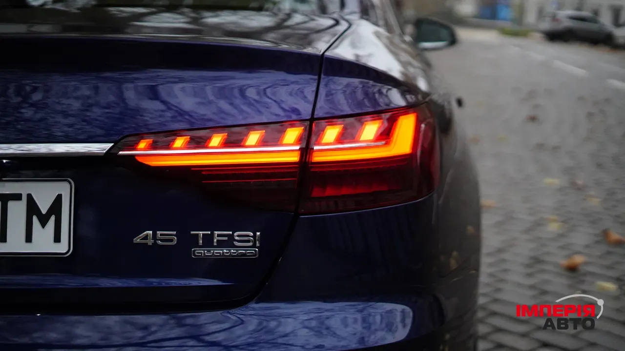 Audi A4 - фото 32