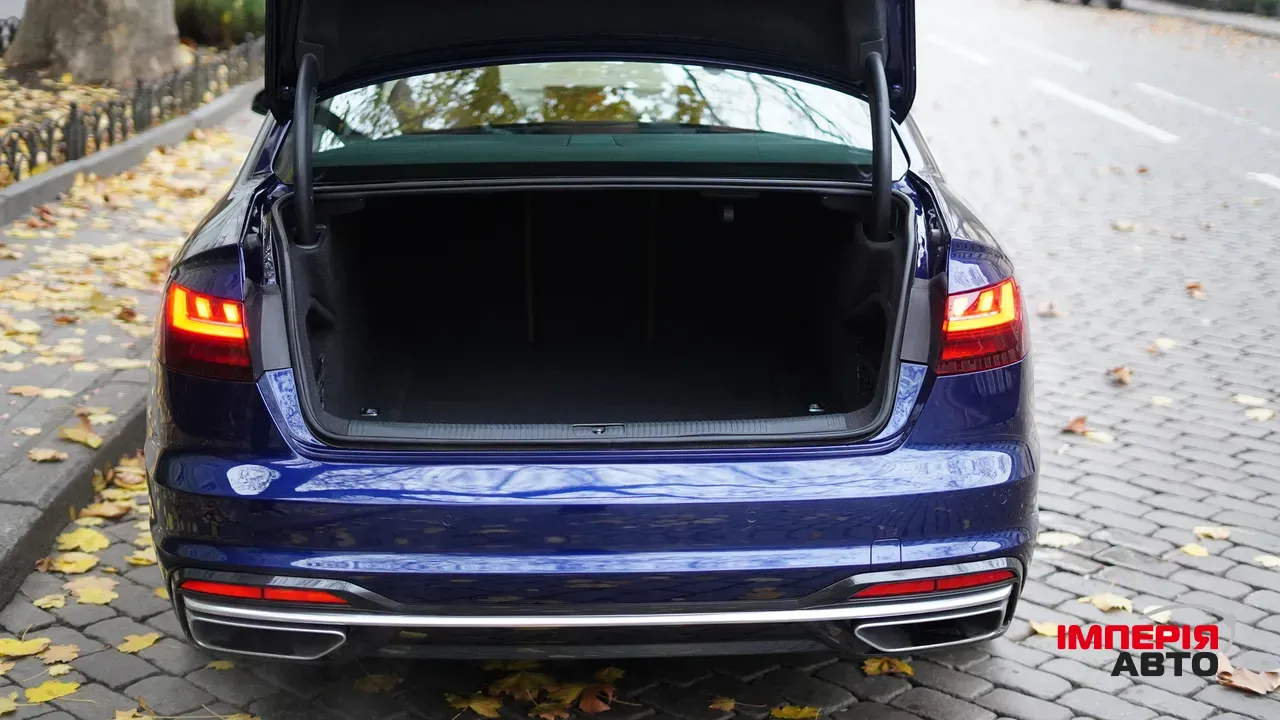 Audi A4 - фото 26