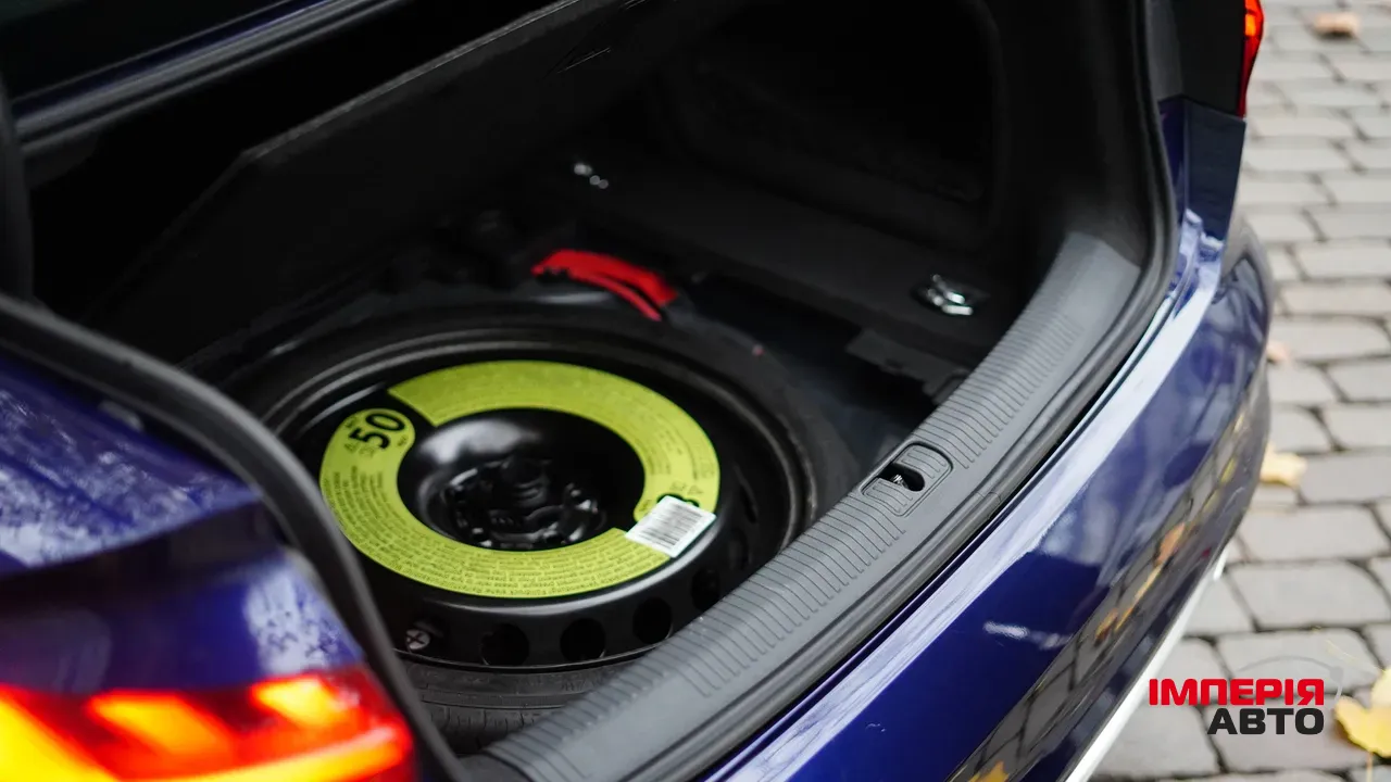 Audi A4 - фото 29