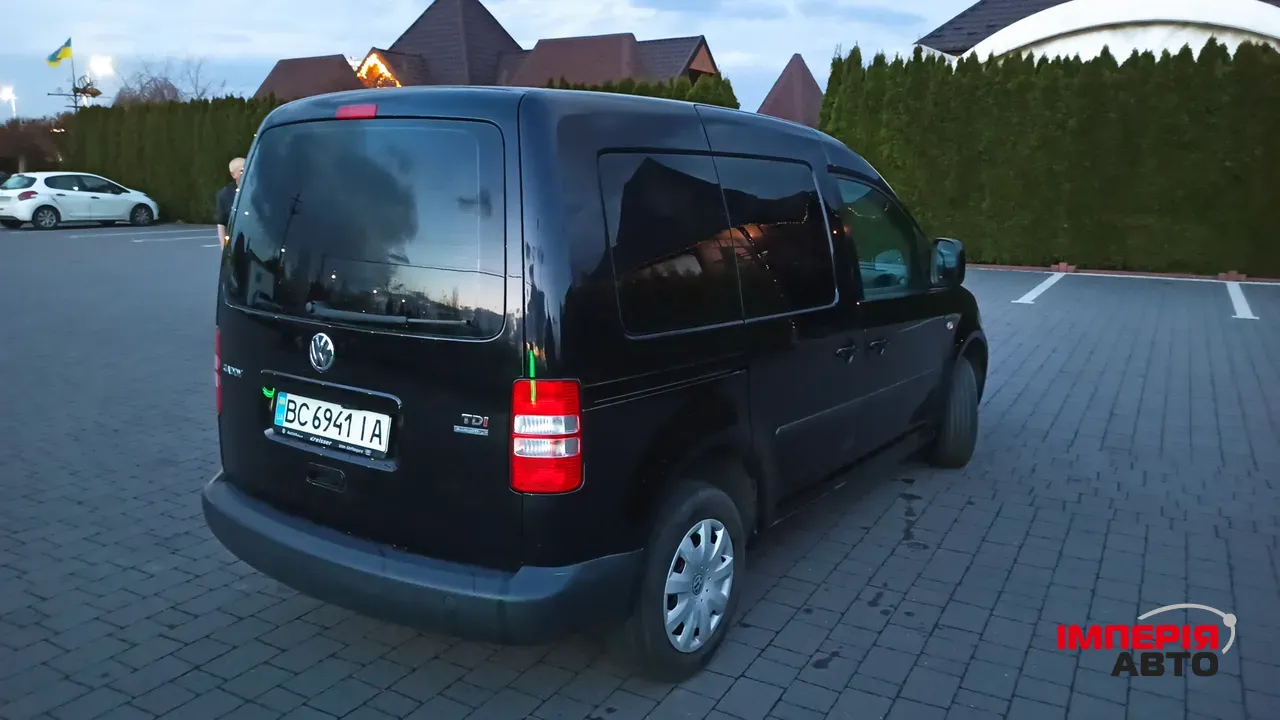 Volkswagen Caddy - фото 6