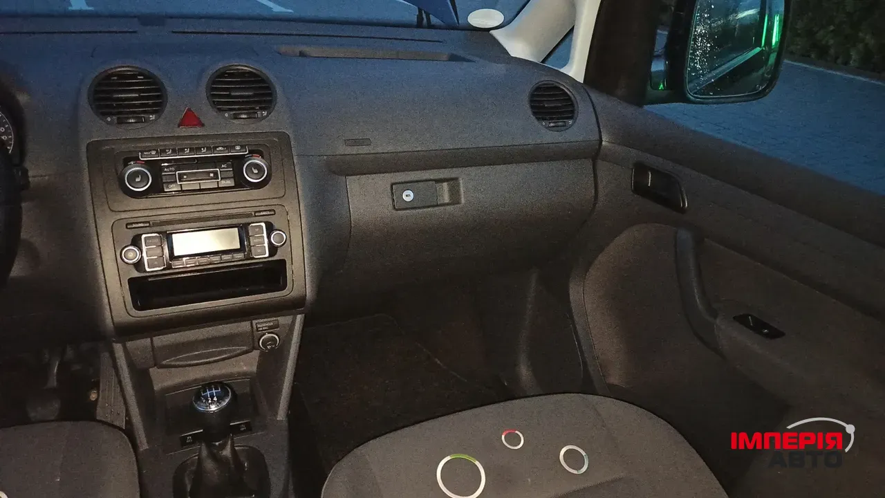 Volkswagen Caddy - фото 13