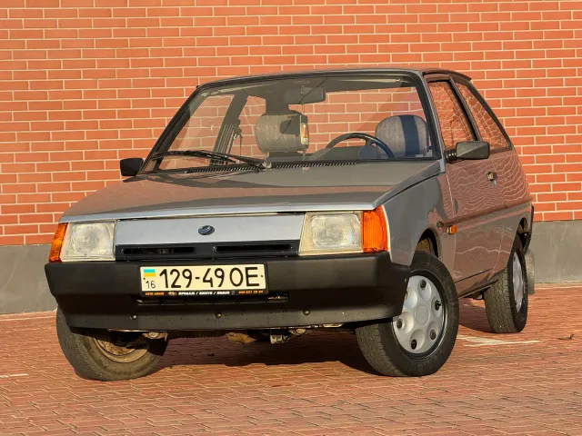 ЗАЗ 1102 «Таврія» - фото 1