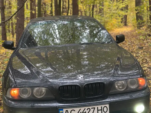 BMW 5 серії - фото 2