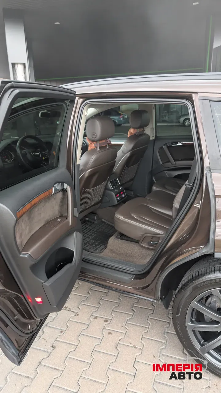 Audi Q7 - фото 6