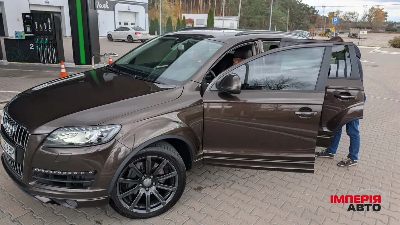 Audi Q7 - фото 2