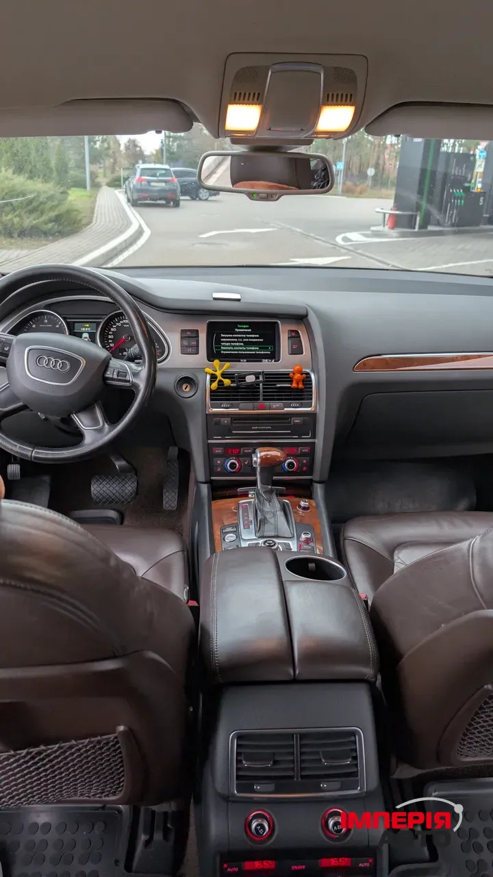 Audi Q7 - фото 7