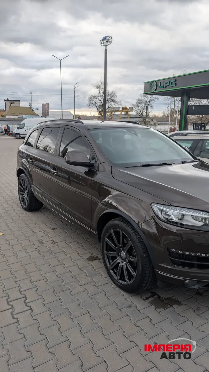 Audi Q7 - фото 3