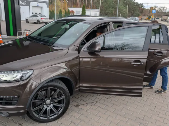 Audi Q7 - фото 2