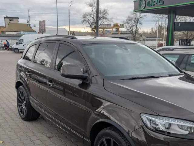 Audi Q7 - фото 3