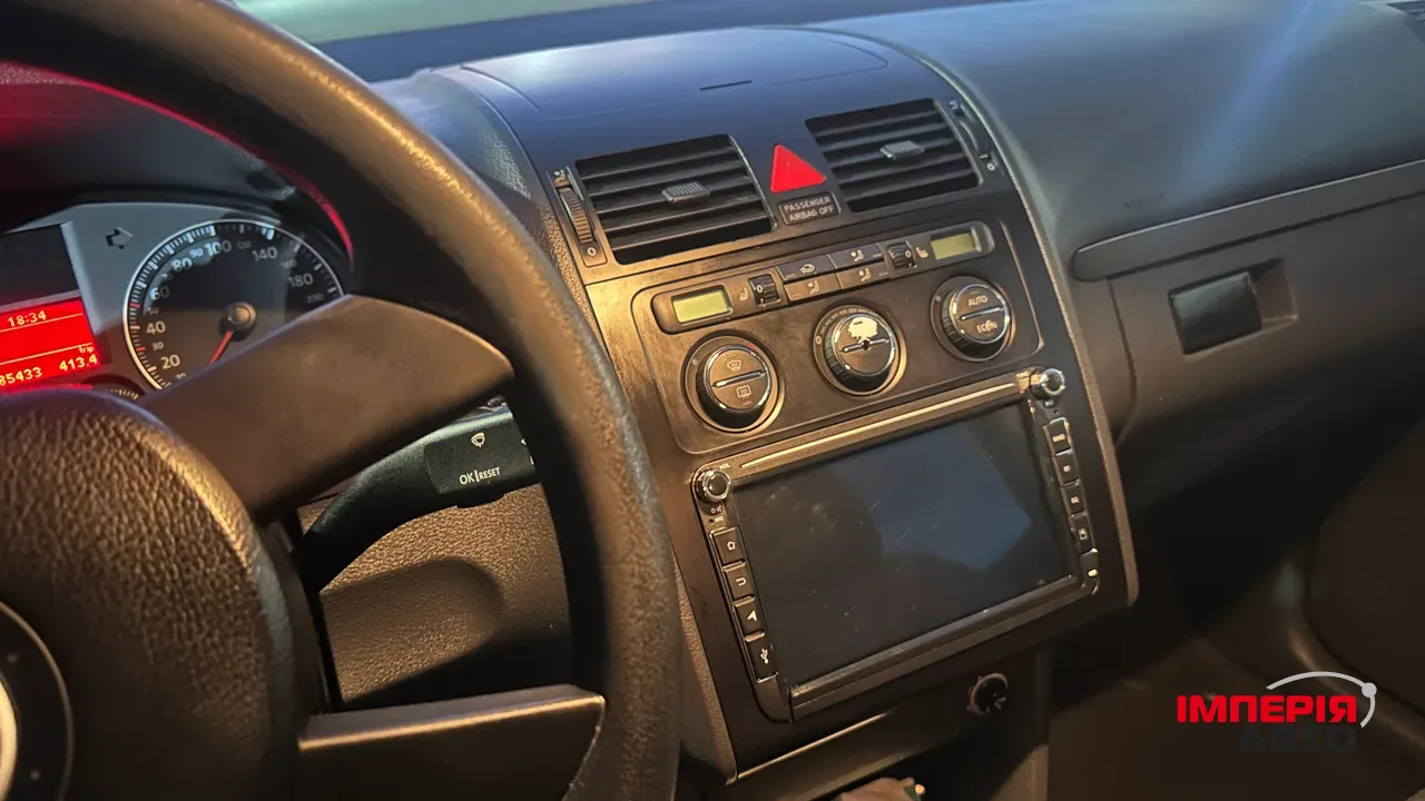 Volkswagen Touran - фото 13