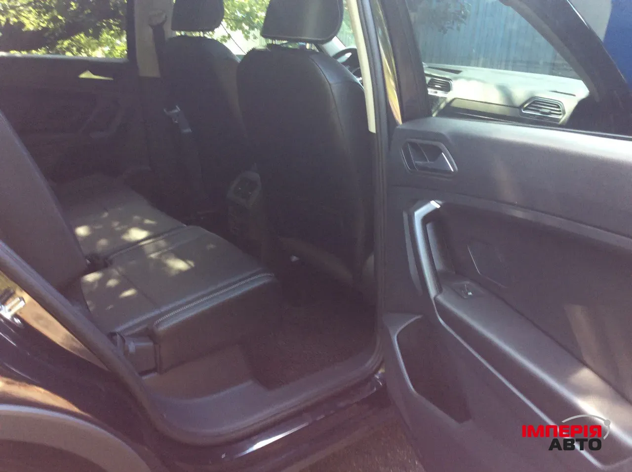 Volkswagen Tiguan - фото 9