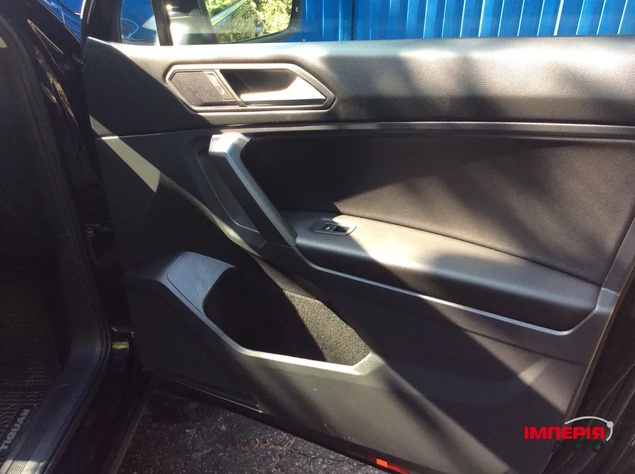 Volkswagen Tiguan - фото 11