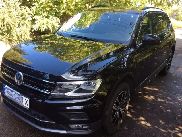 Volkswagen Tiguan - фото 3