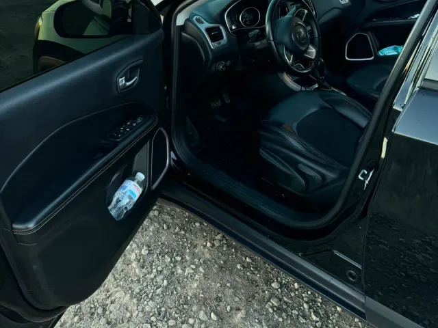 Jeep Compass - фото 3