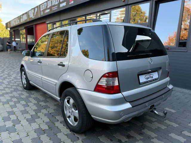 Mercedes-Benz M-Класс - фото 5