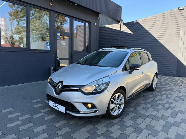 Renault Clio - фото 1