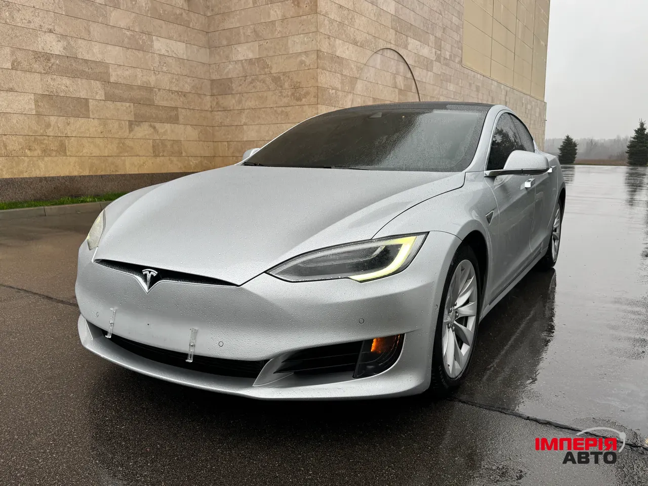 Tesla Model S - фото 4