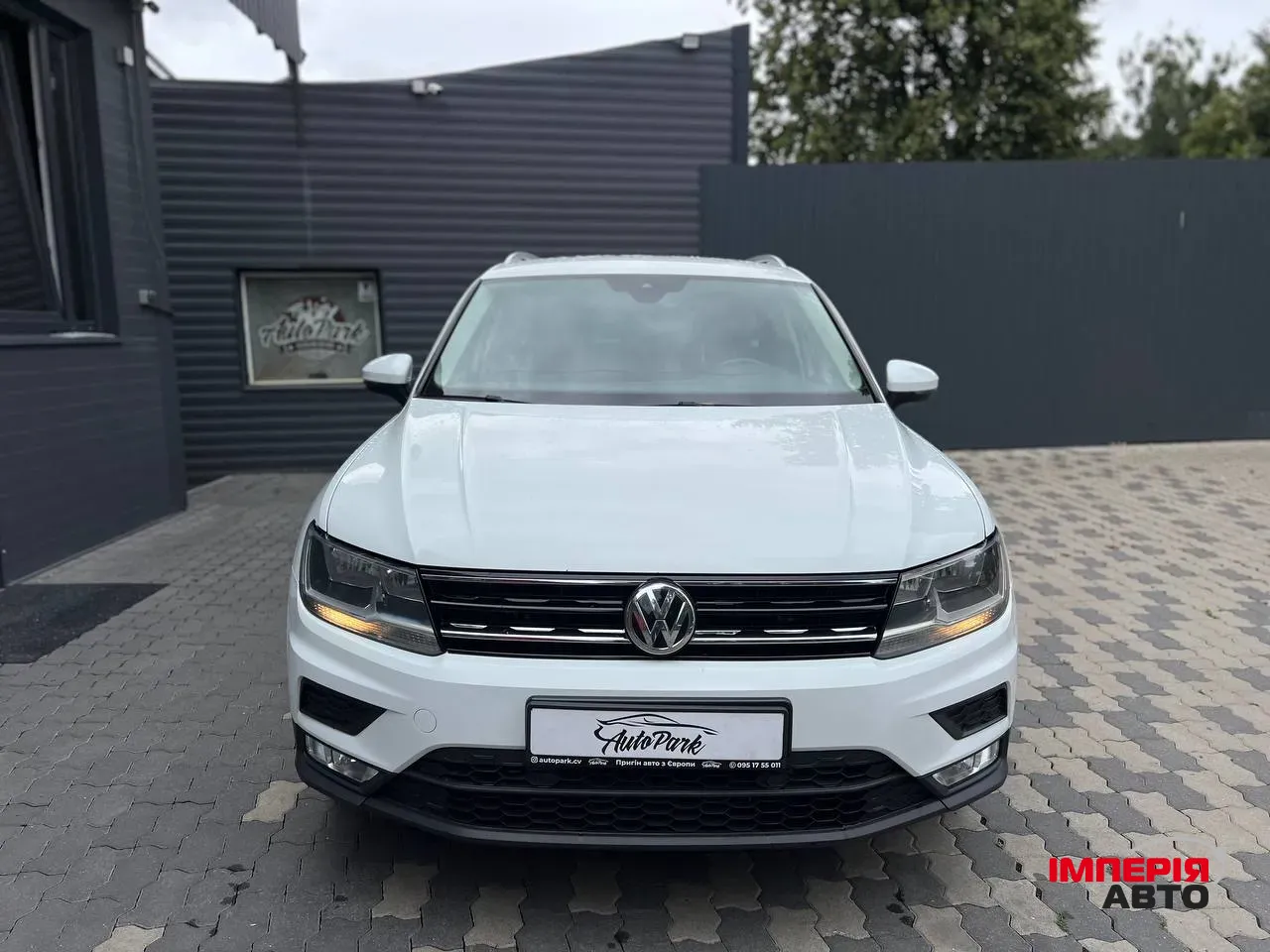 Volkswagen Tiguan - фото 2